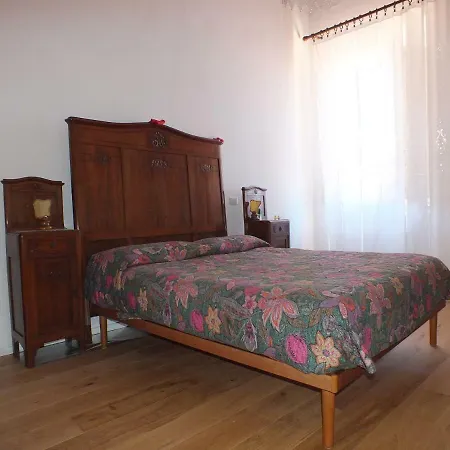 La Marina *